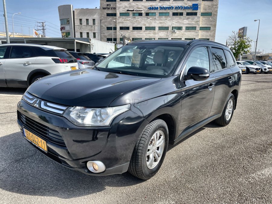 מיצובישי פג'רו תמונה 5