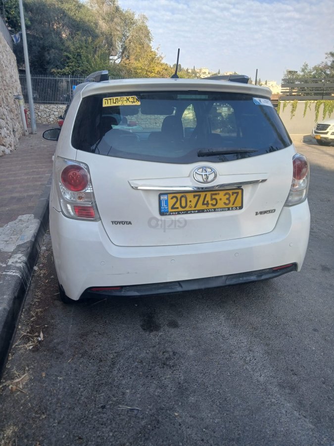טויוטה ורסו תמונה 3
