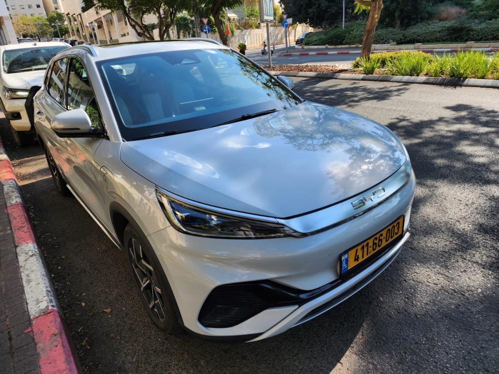 בי ווי די