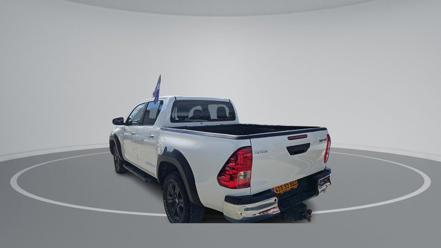 טויוטה היילקס תמונה 6
