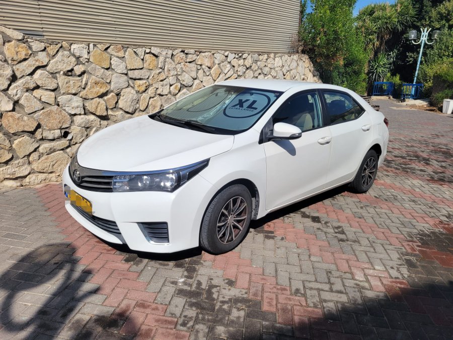 טויוטה קורולה תמונה 2