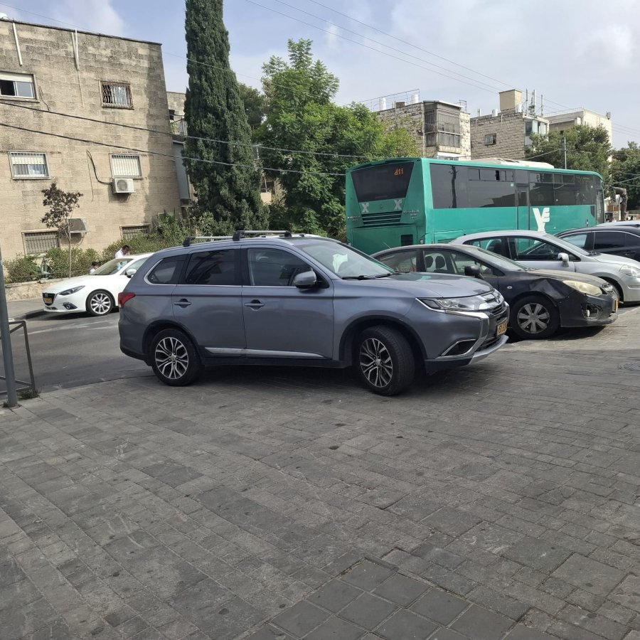 מיצובישי אאוטלנדר תמונה 6
